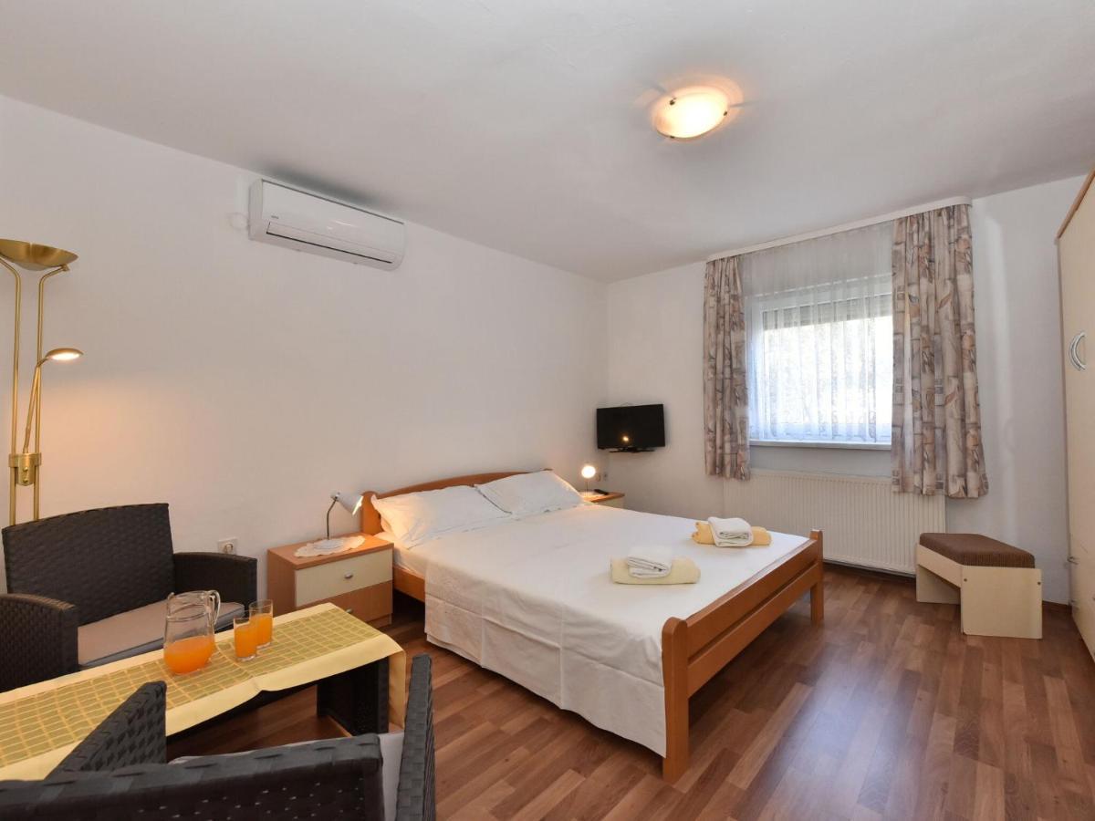 Traditional Apartment In Zadar With Garden Kültér fotó